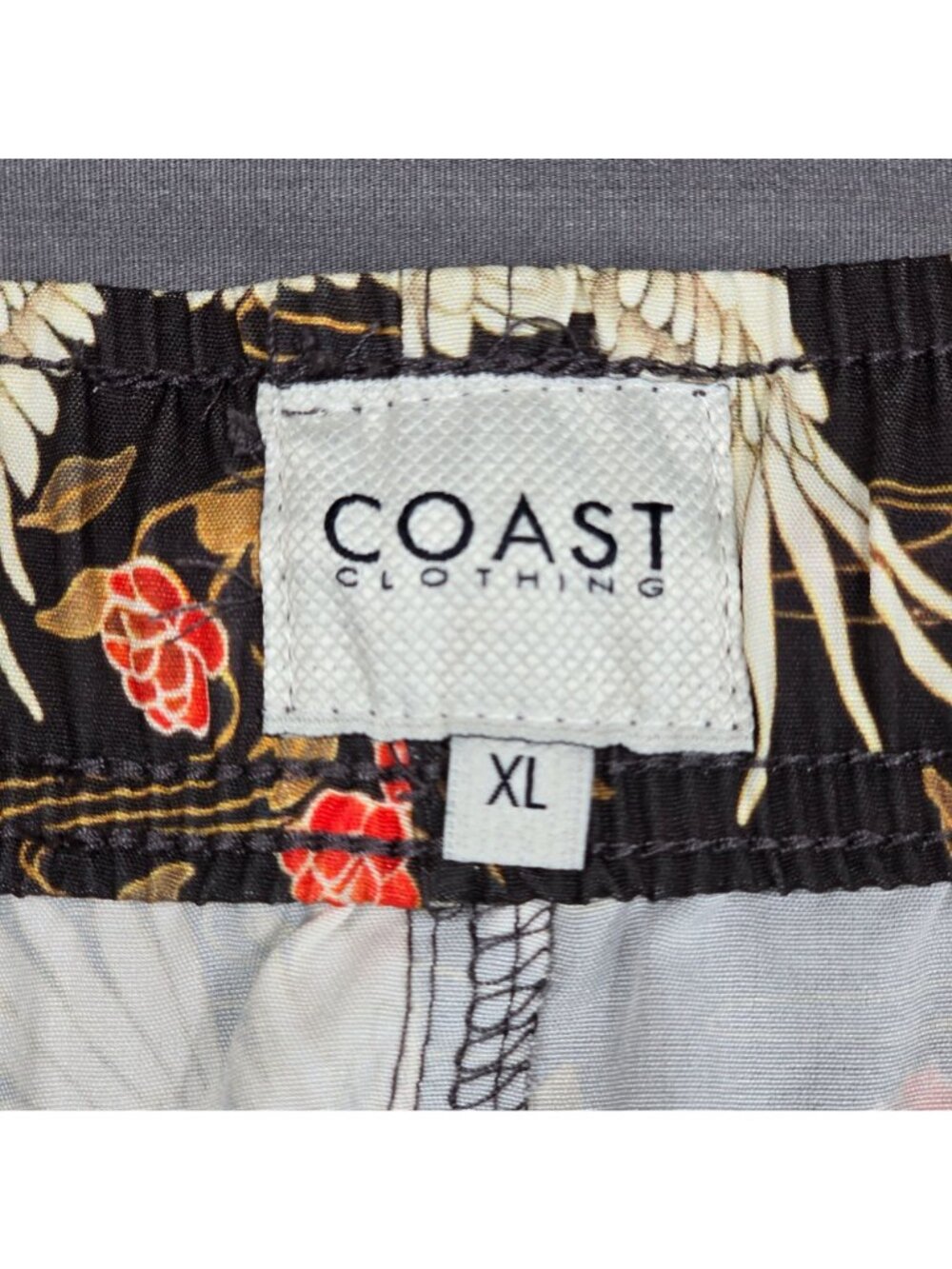 Coast Clothing Mens XL Floral Crane Swim Trunks Board Shorts Black Red Beige - Picture 2 of 4